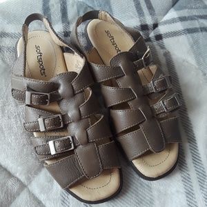 Softspots Size:7 1/2 M Olive Green Buckle Sandals